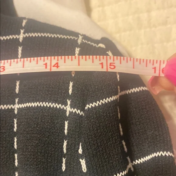 St. John Black and White Windowpane Blazer - Picture 6 of 6